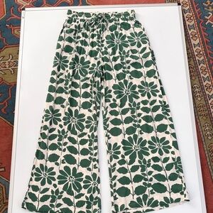 Ellison Green and Cream Palazzo Pants Size Large